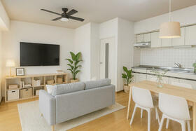 福岡県福岡市南区長丘２丁目