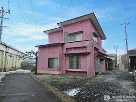 秋田県秋田市泉馬場