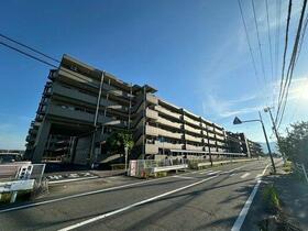 奈良県大和高田市大字根成柿