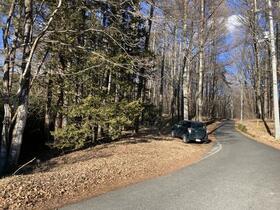 山梨県北杜市長坂町小荒間