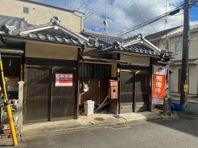 京都府京都市右京区太秦安井辰巳町