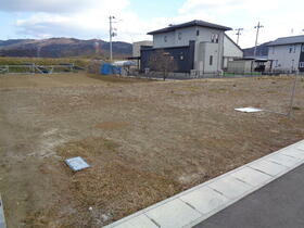 宮城県石巻市鹿又字新土手前