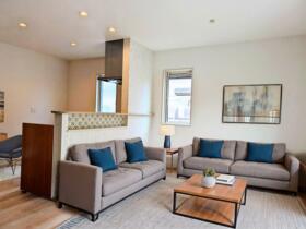 大分県中津市中央町１丁目