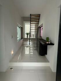 沖縄県沖縄市古謝1丁目