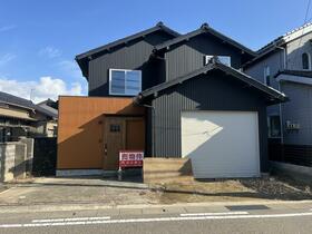 富山県高岡市角