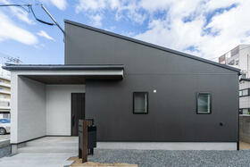 福岡県北九州市若松区浜町１丁目