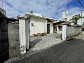 沖縄県那覇市字真地