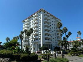 逗子マリーナ２号棟