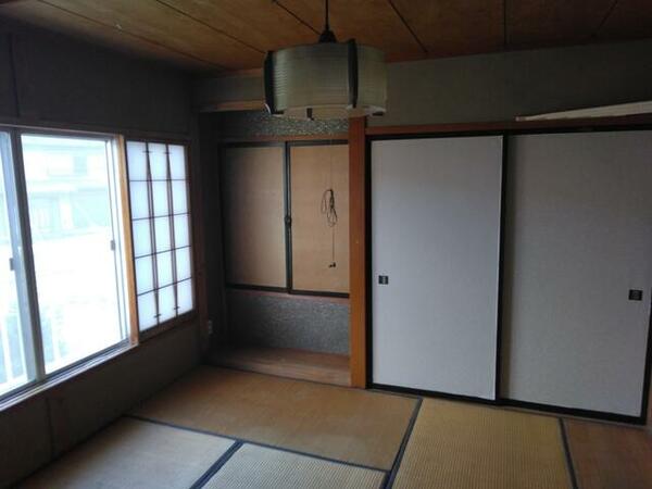 detached 群馬県吾妻郡嬬恋村大字大前
地図を見る