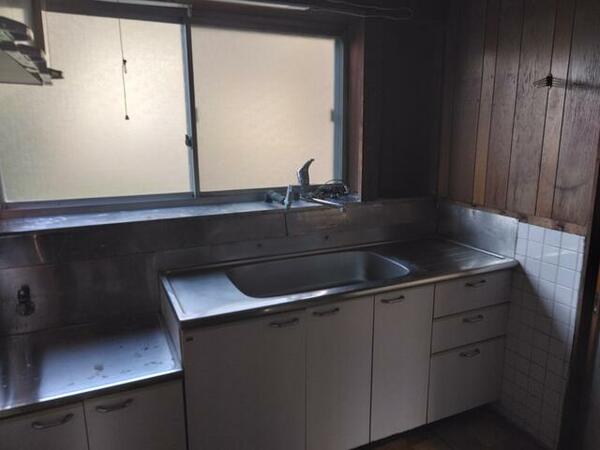 detached 群馬県吾妻郡嬬恋村大字大前
地図を見る