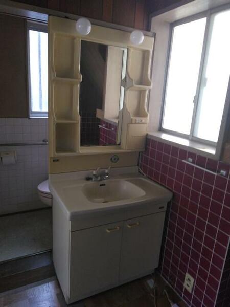 detached 群馬県吾妻郡嬬恋村大字大前
地図を見る