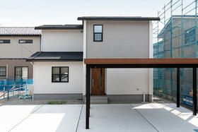 富山県高岡市蓮花寺