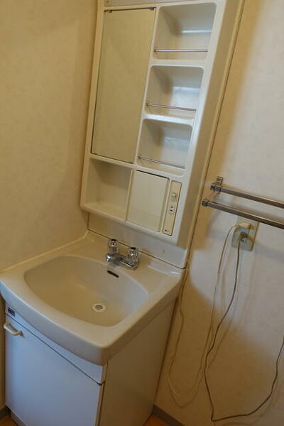 apartment 青森県黒石市大字株梗木横丁
物件地図