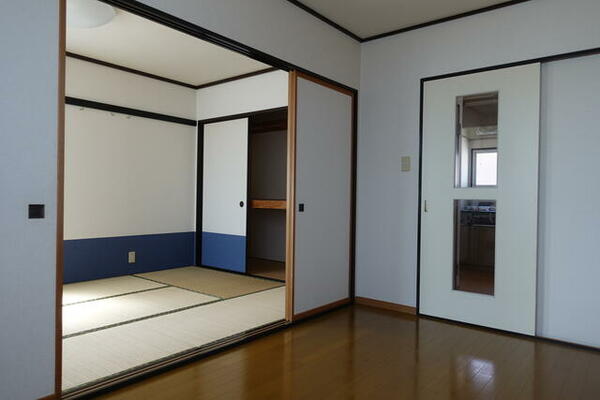 apartment 青森県黒石市大字株梗木横丁
物件地図