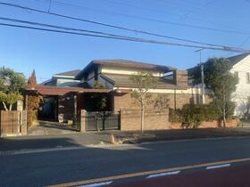 神奈川県藤沢市片瀬山３丁目