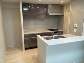 埼玉県さいたま市南区沼影１丁目