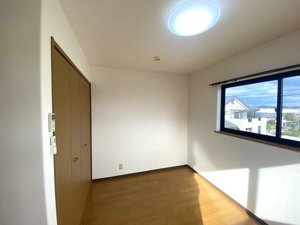 detached 群馬県前橋市粕川町込皆戸

地図を見る