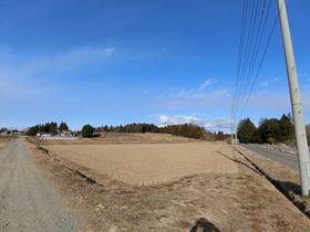 福島県岩瀬郡鏡石町成田東