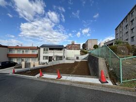 神奈川県横浜市戸塚区汲沢３丁目