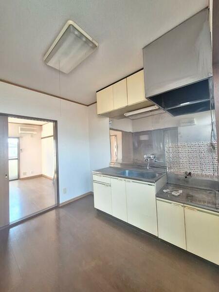 apartment 茨城県結城郡八千代町大字菅谷１２７３－２