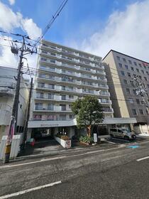 新潟県新潟市中央区万代1丁目