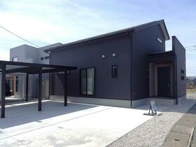 富山県滑川市沖田新