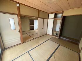 大阪府泉南市岡田６丁目