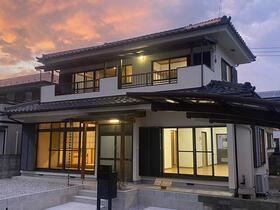 山梨県中央市東花輪