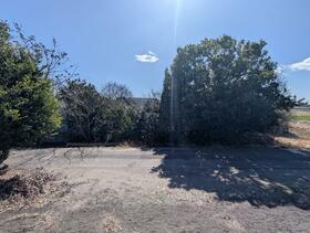 愛知県弥富市鍋田町六野