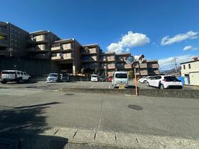 静岡県静岡市清水区草薙