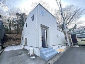 神奈川県厚木市飯山南４丁目