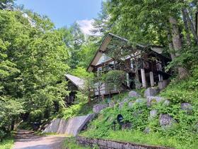 山梨県南都留郡山中湖村山中