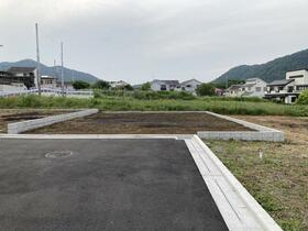 神奈川県愛甲郡愛川町半原