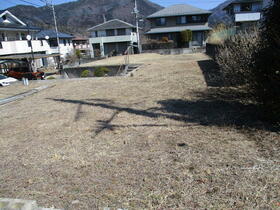 山梨県大月市賑岡町ゆりケ丘