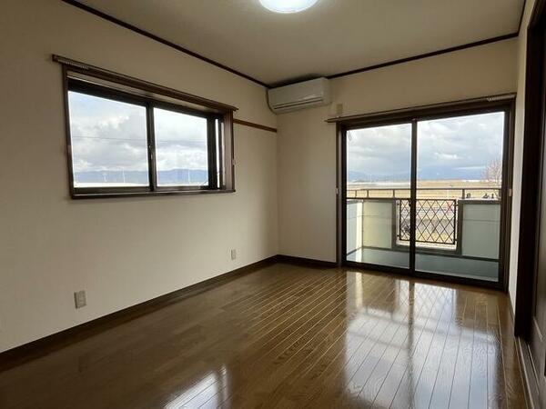 apartment 山形県東田川郡庄内町余目字月屋敷
地図を見る