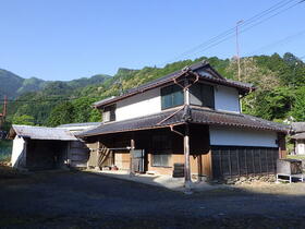 徳島県美馬郡つるぎ町半田字上蓮