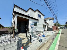 神奈川県横浜市青葉区美しが丘４丁目