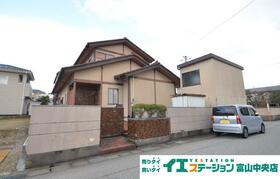 富山県富山市呉羽町