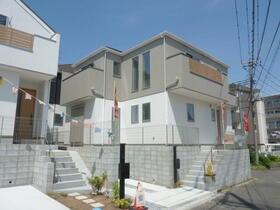 神奈川県伊勢原市八幡台１丁目