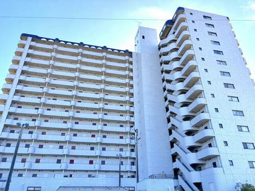 フラワーパレス白子 中古マンション 外観