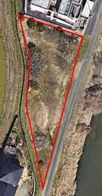 福岡県飯塚市長尾