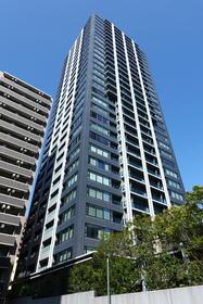 愛知県名古屋市東区泉１丁目