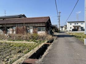 愛知県一宮市千秋町浅野羽根字大石亀