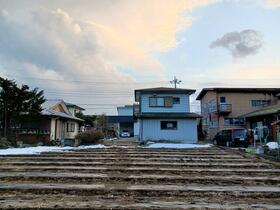 山梨県南都留郡忍野村内野