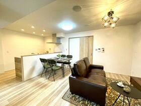 女子大前サンシャイン第2