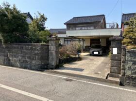 富山県高岡市六家