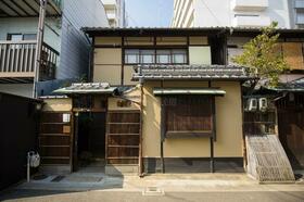 京都府京都市上京区油小路堀川の間中立売上る松之下町