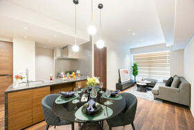 東京都港区白金１丁目