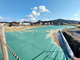 香川県丸亀市綾歌町岡田上