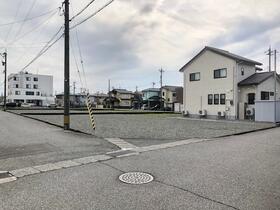 石川県金沢市四十万町